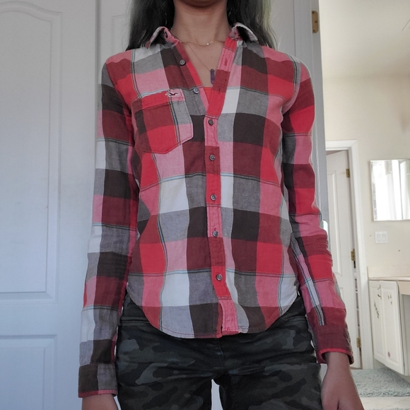 Hollister Button Up Shirt - Picture 2 of 7